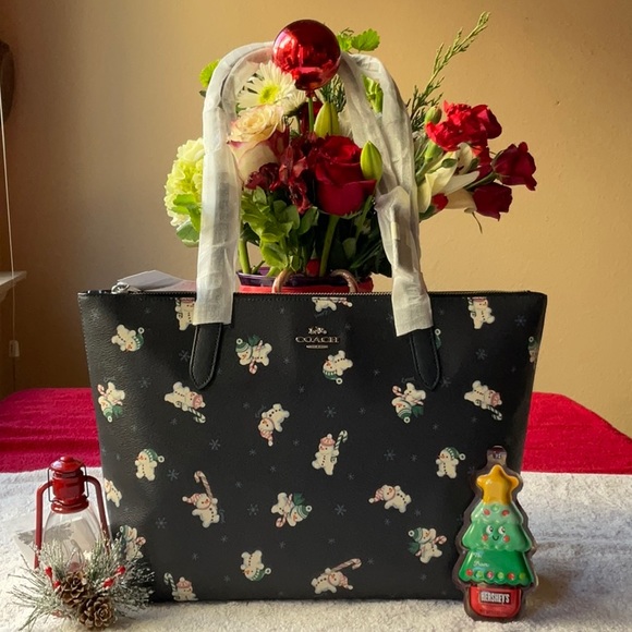 ☃️ COACH ZIP TOP TOTE WITH SNOWMAN PRINT ☃️ - Picture 4 of 16